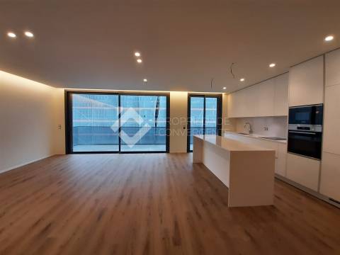 Apartamento T3- Vila Nova de Gaia, Mafamude e Vilar do Paraíso