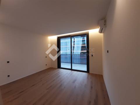 Apartamento T3- Vila Nova de Gaia, Mafamude e Vilar do Paraíso