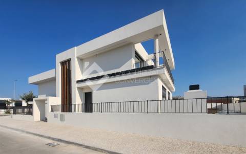 Moradia Isolada T4 Venda em Azeitão (São Lourenço e São Simão),Setúbal