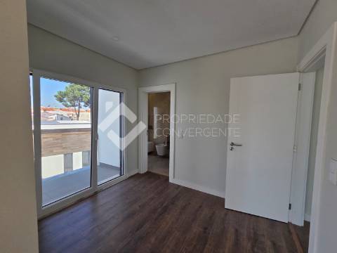 Moradia Isolada T5 Venda em Azeitão (São Lourenço e São Simão),Setúbal