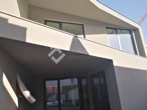 Moradia T3+1 Venda em Canidelo,Vila Nova de Gaia