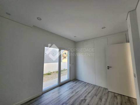 Moradia T3 Venda em Fernão Ferro,Seixal