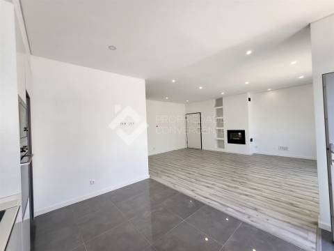 Moradia T3 Venda em Fernão Ferro,Seixal