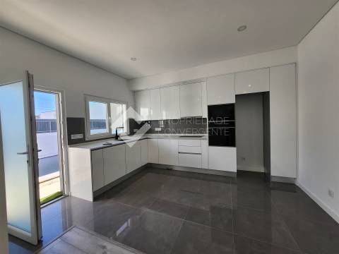 Moradia T3 Venda em Fernão Ferro,Seixal