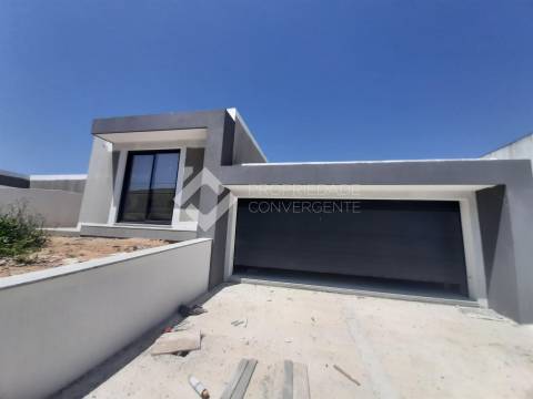 Moradia Isolada T4 Venda em Santa Maria da Feira, Travanca, Sanfins e Espargo,Santa Maria da Feira