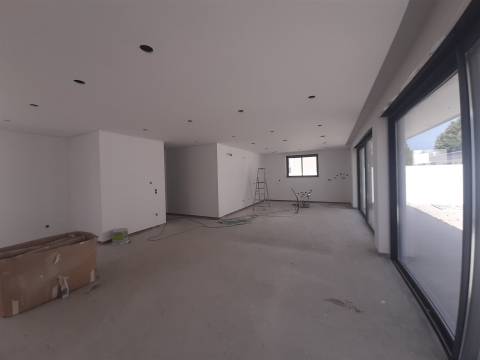 Moradia Isolada T4 Venda em Santa Maria da Feira, Travanca, Sanfins e Espargo,Santa Maria da Feira