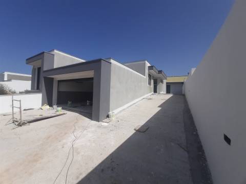 Moradia Isolada T4 Venda em Santa Maria da Feira, Travanca, Sanfins e Espargo,Santa Maria da Feira