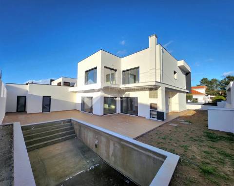 Moradia Isolada T4 Venda em Azeitão (São Lourenço e São Simão),Setúbal