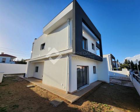 Moradia Isolada T4 Venda em Azeitão (São Lourenço e São Simão),Setúbal