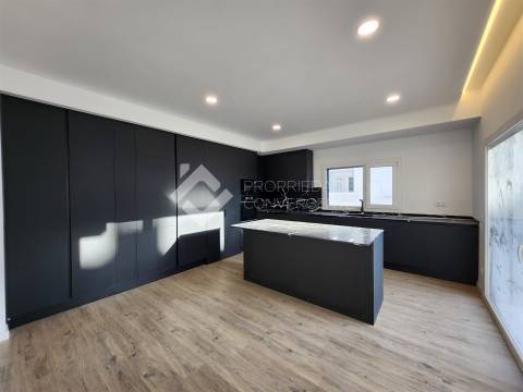 Moradia Isolada T4 Venda em Azeitão (São Lourenço e São Simão),Setúbal