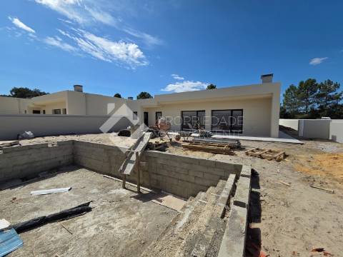 Moradia T4 Venda em Azeitão (São Lourenço e São Simão),Setúbal