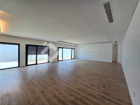 Moradia T4 Venda em Azeitão (São Lourenço e São Simão),Setúbal