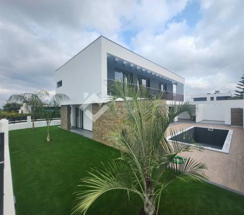 Moradia Isolada T4 Venda em Azeitão (São Lourenço e São Simão),Setúbal