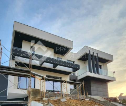 Moradia Isolada T6 Venda em Fernão Ferro,Seixal