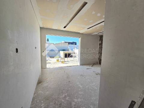 Moradia Isolada T6 Venda em Fernão Ferro,Seixal