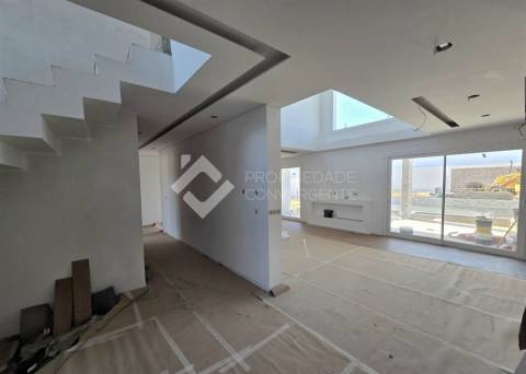 Moradia Isolada T5 Venda em Fernão Ferro,Seixal