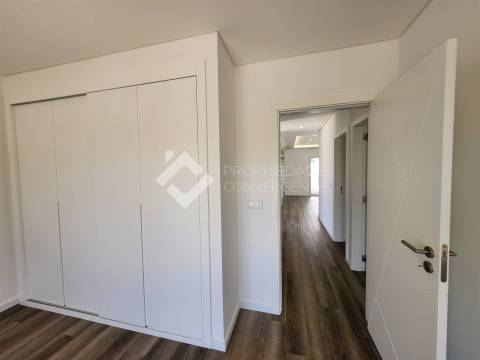 Moradia T4 Venda em Fernão Ferro,Seixal