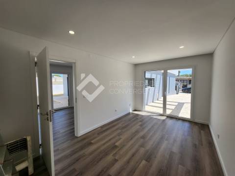 Moradia T4 Venda em Fernão Ferro,Seixal