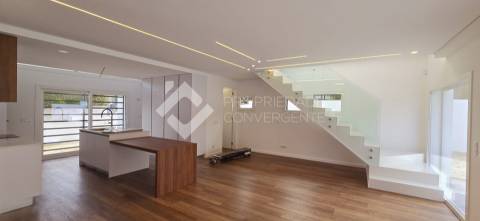 Moradia T3 Venda em Sesimbra (Castelo),Sesimbra