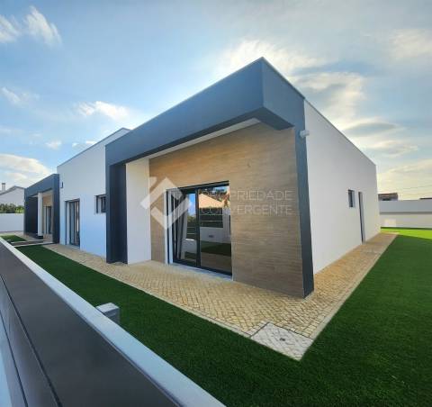 Moradia T4 Venda em Azeitão (São Lourenço e São Simão),Setúbal