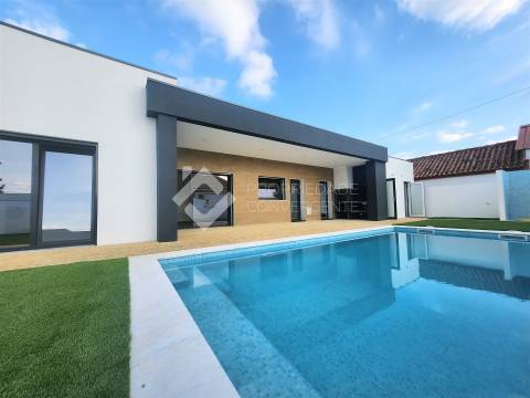 Moradia T4 Venda em Azeitão (São Lourenço e São Simão),Setúbal