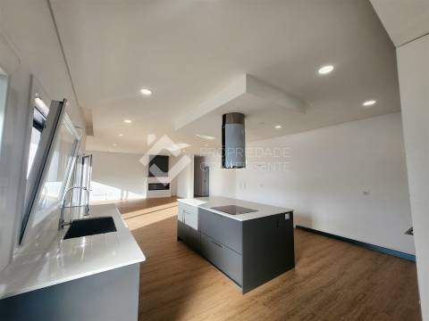 Moradia T4 Venda em Azeitão (São Lourenço e São Simão),Setúbal