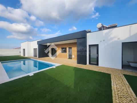 Moradia T4 Venda em Azeitão (São Lourenço e São Simão),Setúbal