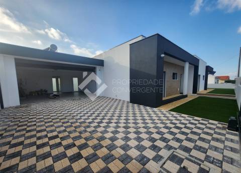 Moradia T4 Venda em Azeitão (São Lourenço e São Simão),Setúbal