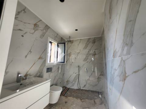 Moradia Geminada T4+1 Venda em Fernão Ferro,Seixal