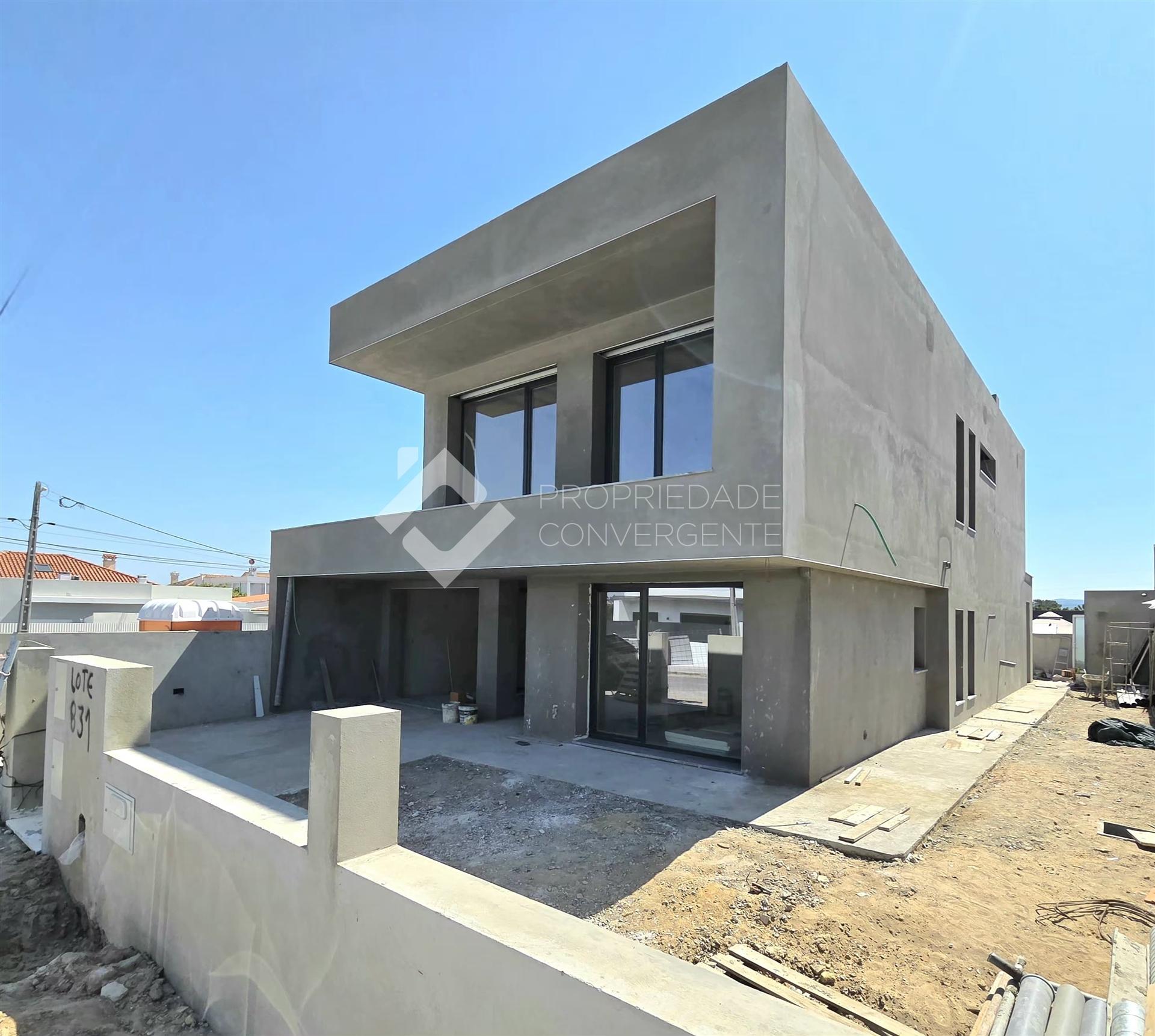 Moradia Isolada T4 - Fernão Ferro, Vila Alegre