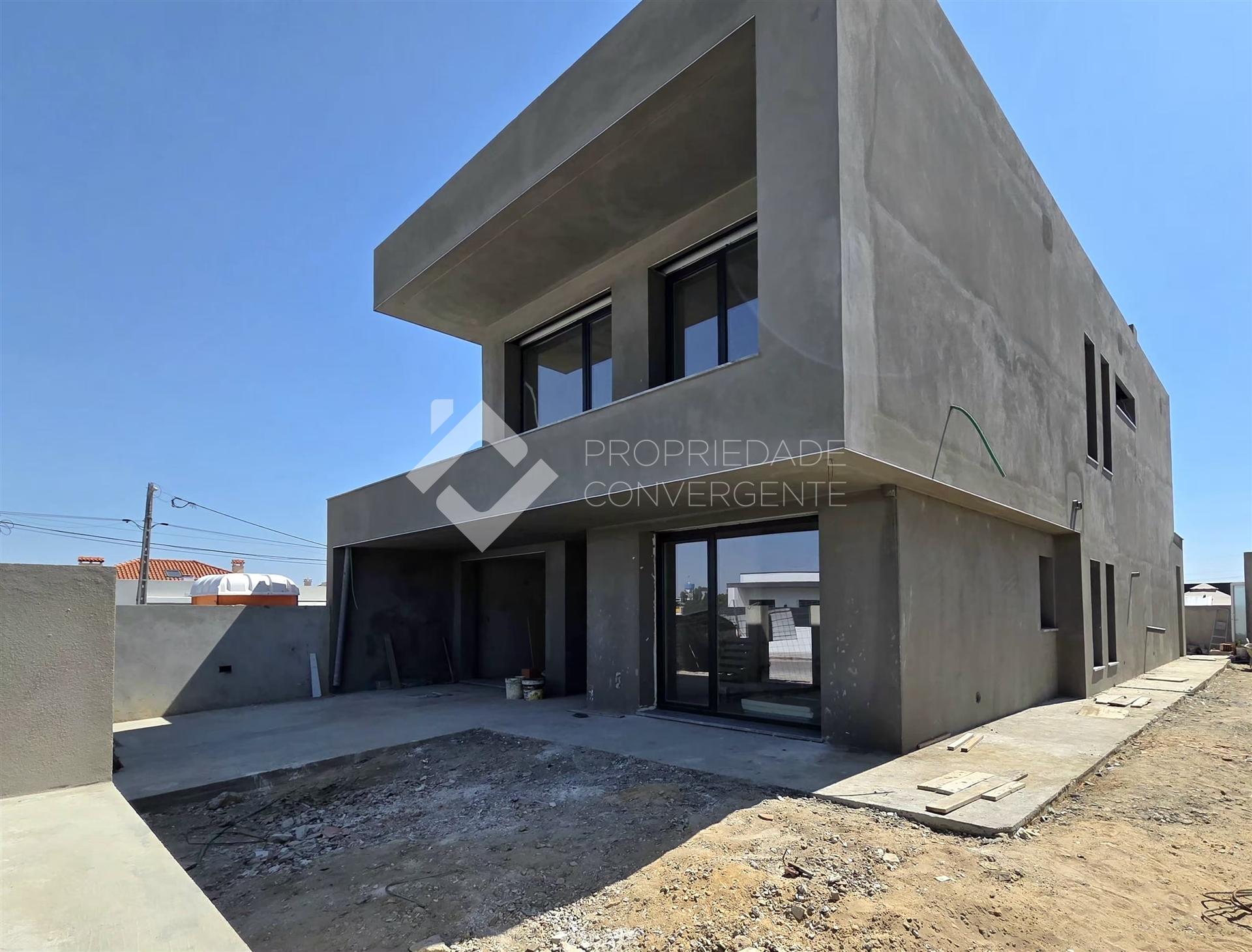Moradia Isolada T4 - Fernão Ferro, Vila Alegre