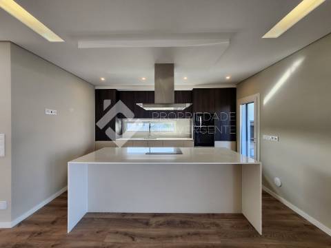 Moradia T3 Venda em Fernão Ferro,Seixal