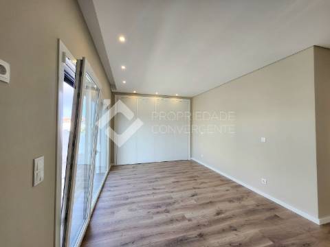 Moradia T3 Venda em Fernão Ferro,Seixal