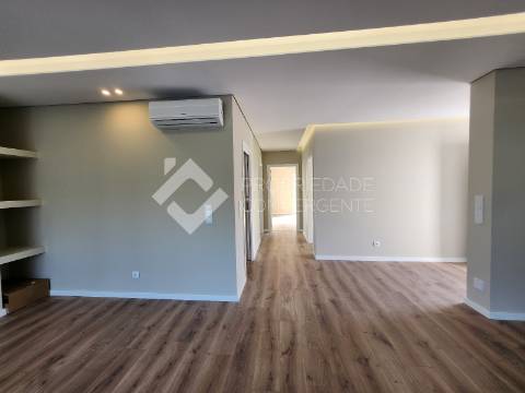 Moradia T3 Venda em Fernão Ferro,Seixal