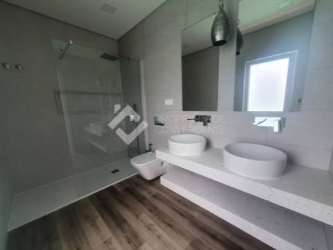 Moradia T3 Venda em Fernão Ferro,Seixal