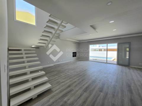 Moradia T4 Venda em Azeitão (São Lourenço e São Simão),Setúbal