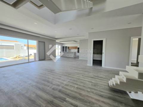 Moradia T4 Venda em Azeitão (São Lourenço e São Simão),Setúbal