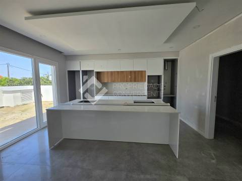 Moradia T4 Venda em Azeitão (São Lourenço e São Simão),Setúbal