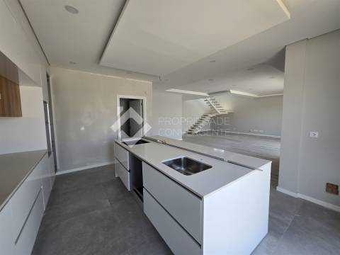 Moradia T4 Venda em Azeitão (São Lourenço e São Simão),Setúbal