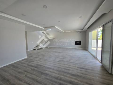 Moradia T4 Venda em Azeitão (São Lourenço e São Simão),Setúbal