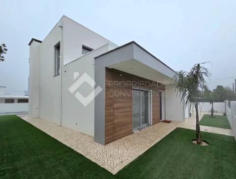 Moradia T4 Venda em Azeitão (São Lourenço e São Simão),Setúbal