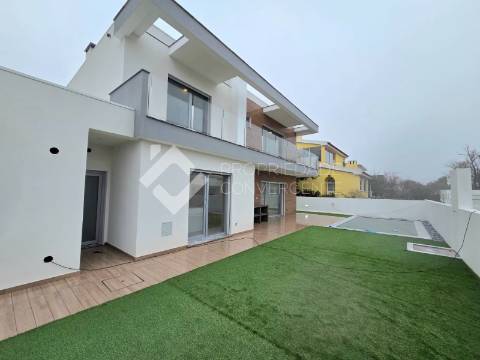 Moradia T4 Venda em Azeitão (São Lourenço e São Simão),Setúbal