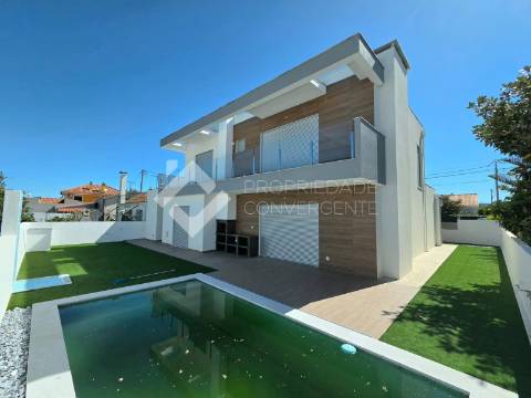 Moradia T4 Venda em Azeitão (São Lourenço e São Simão),Setúbal