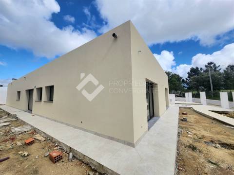 Moradia de Luxo T4 com piscina - Azeitão