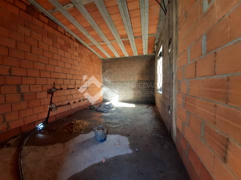 Moradia Geminada T3+1 Venda em Santa Maria da Feira, Travanca, Sanfins e Espargo,Santa Maria da Feira