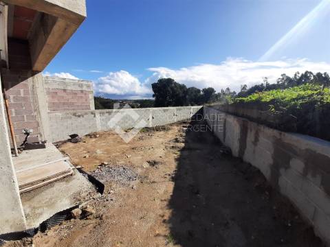 Moradia Geminada T3+1 Venda em Santa Maria da Feira, Travanca, Sanfins e Espargo,Santa Maria da Feira