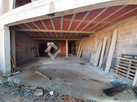 Moradia Geminada T3+1 Venda em Santa Maria da Feira, Travanca, Sanfins e Espargo,Santa Maria da Feira