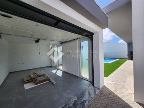Moradia Isolada T4 com piscina - Azeitão
