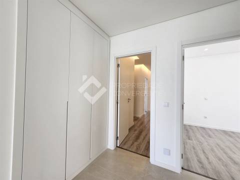 Moradia Isolada T4 com piscina - Azeitão