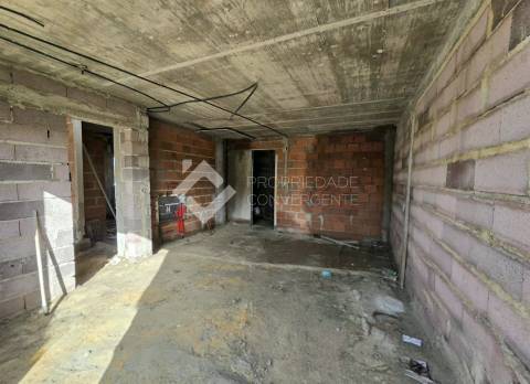 Moradia Isolada T4 com piscina - Azeitão